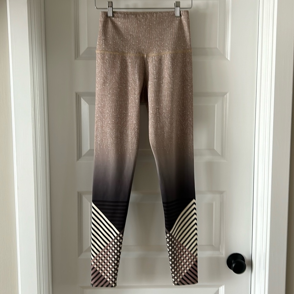 Onzie Leggings